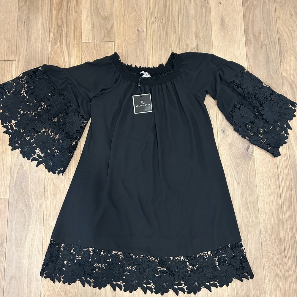 Chic Black Lace Women's Mini Dress